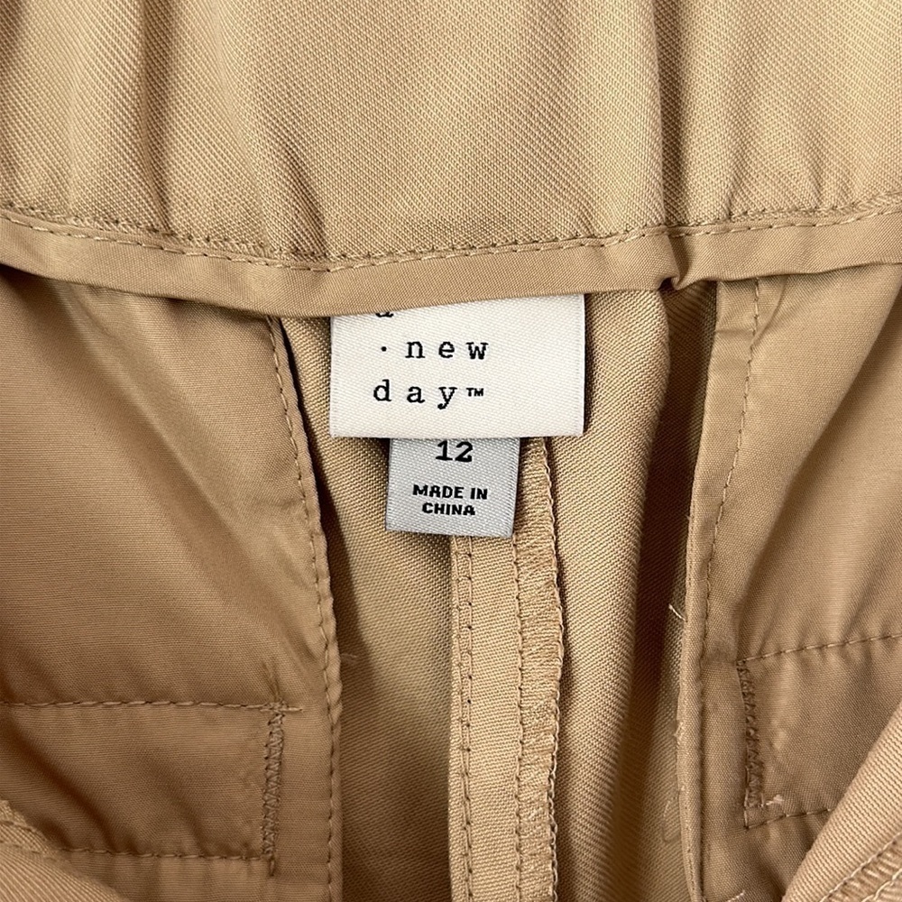 Women's Size 12 A New Day Business Casual Pants tan - Picture 3 of 4